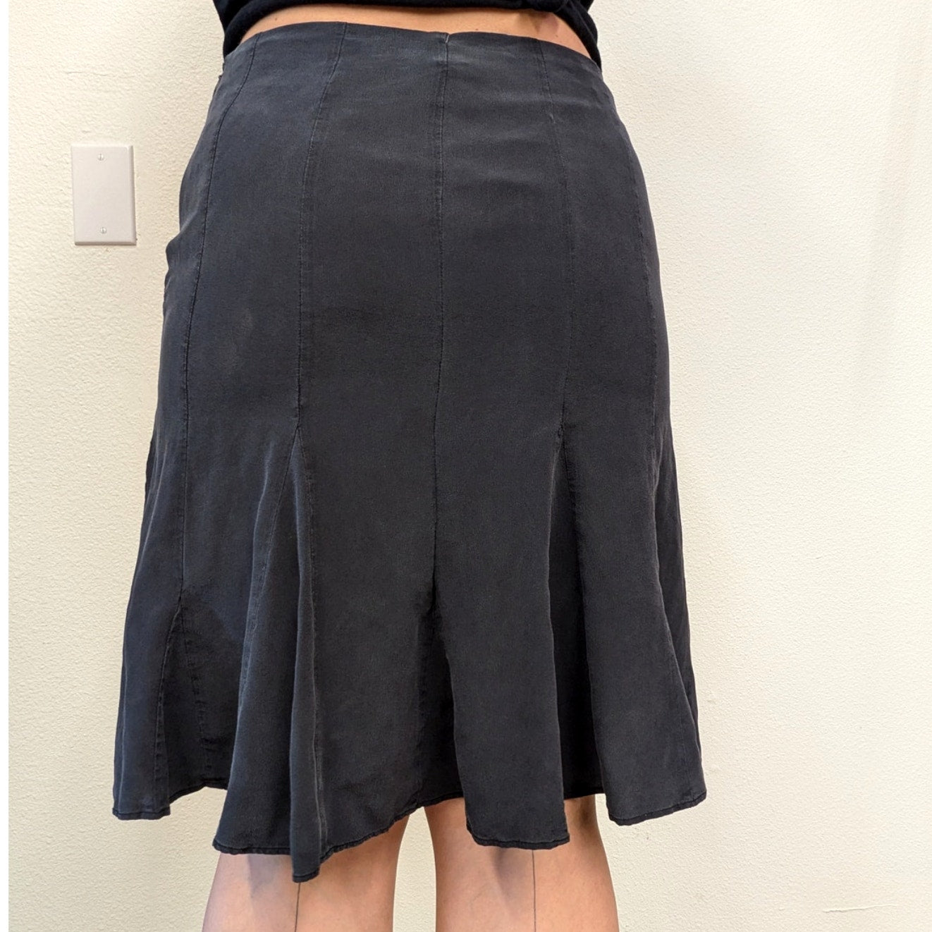 Black GAP 100% Silk Tulip Skirt