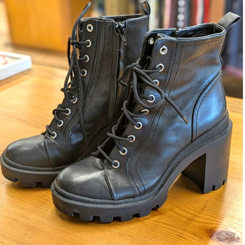 Gianni Bini Black Lace Up Combat Boots - Size 8