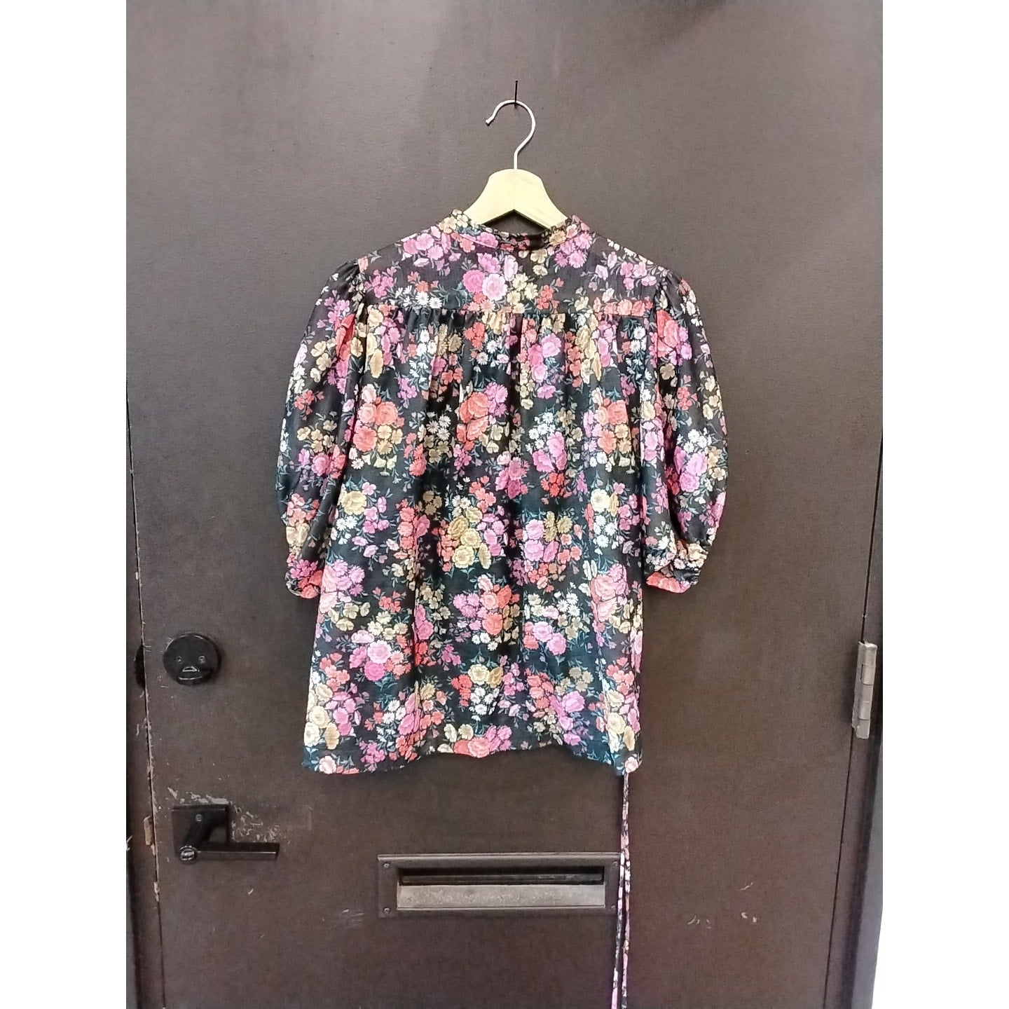 Vintage Floral Blouse with Puffy Sleeves