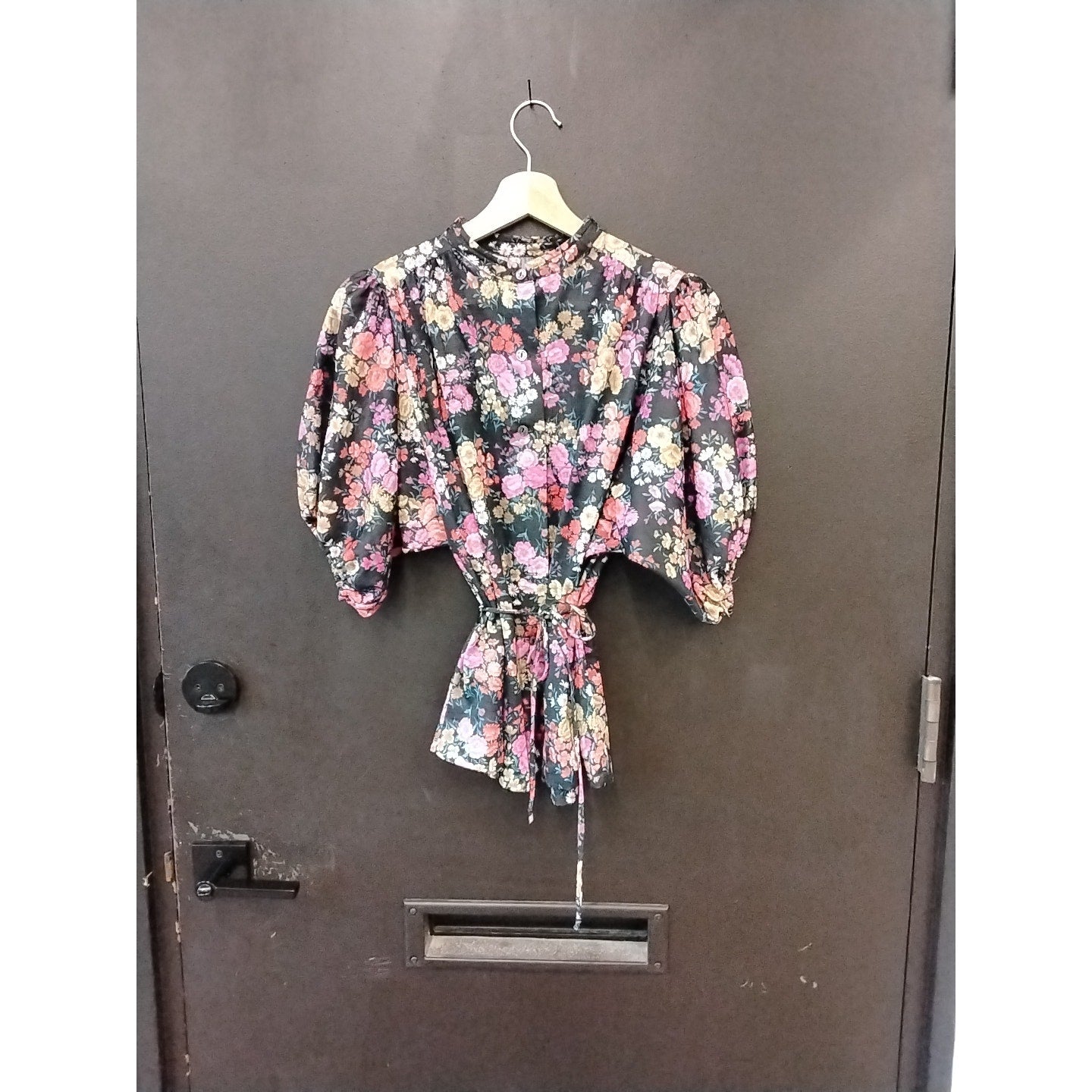 Vintage Floral Blouse with Puffy Sleeves