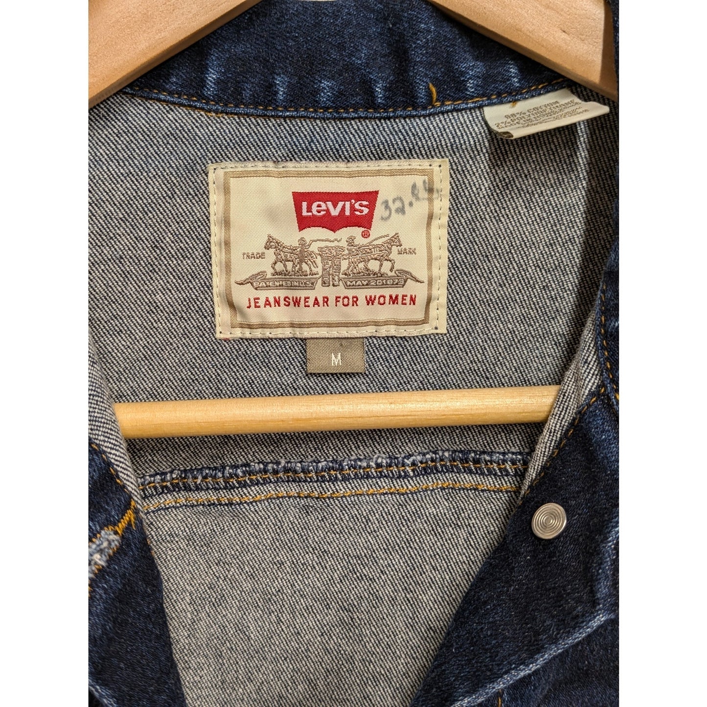 Dark Wash Levi's Denim Women's Jacket